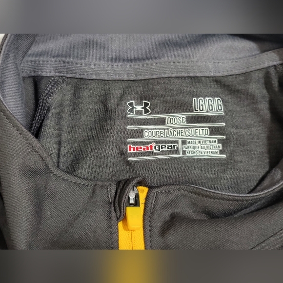 Under Armour University Of Iows 1/4 Zip Long Sleeve Heatgear Loose Fit Size Lg - Picture 2 of 7